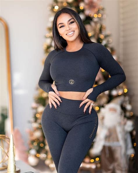 Dolly Castro (New)